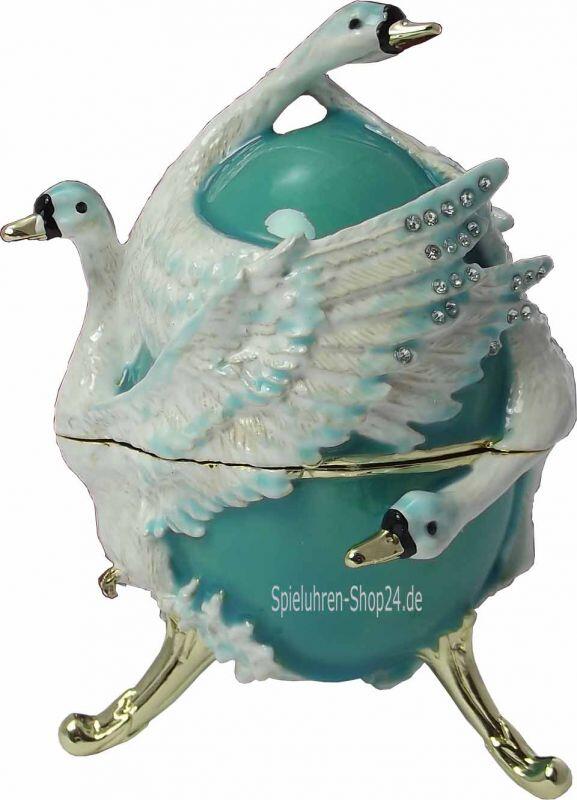 Schmuckei türkis mit drei stolzen Schwänen