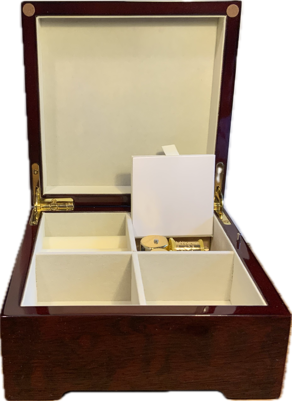 Spieluhr von vorne geöffnet