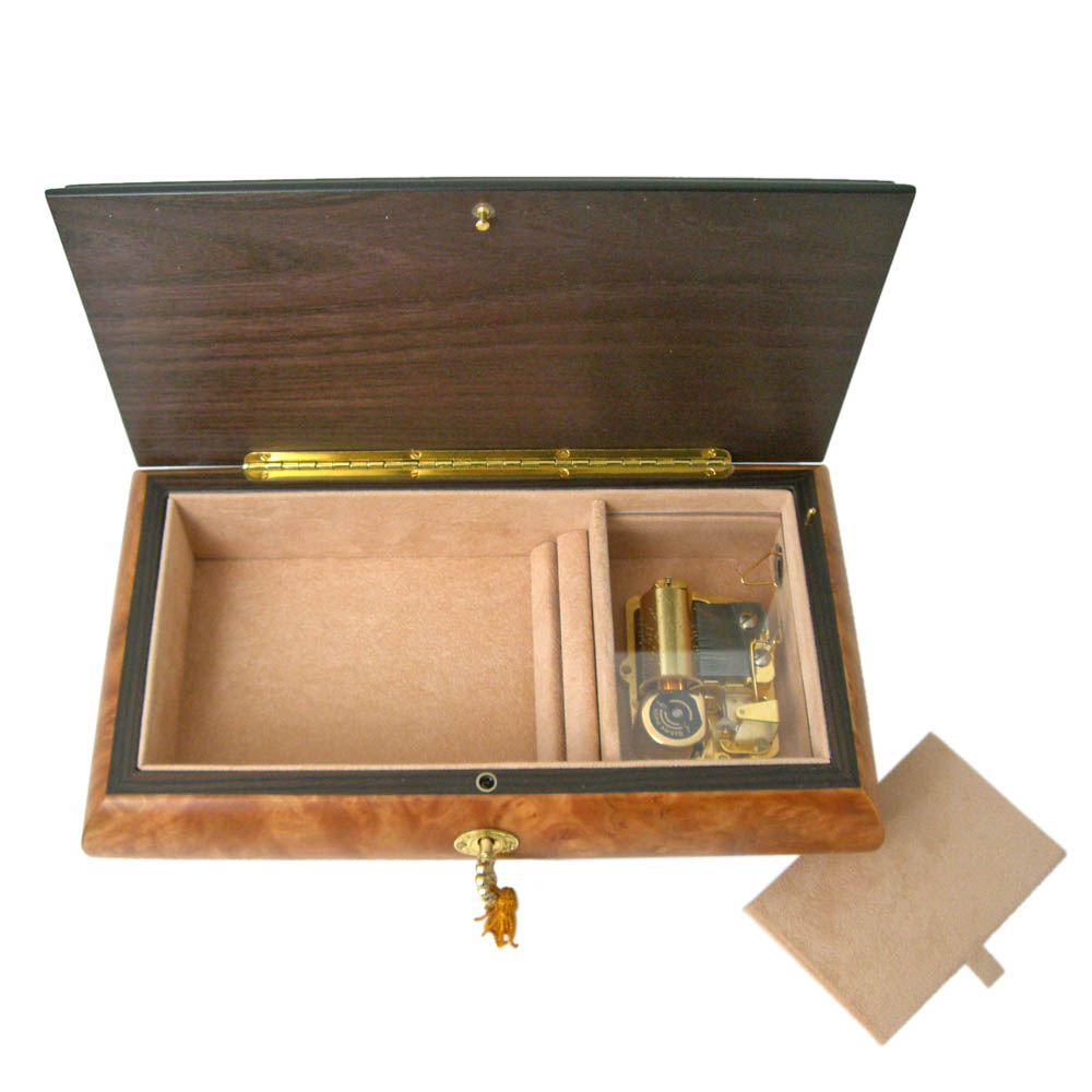 Boehme_8583_Schatulle_mit_Schmuckfach_Spieldose_05_Kopie